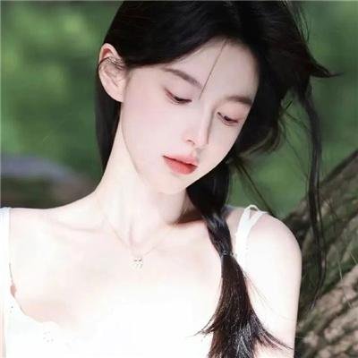 踏浪女人